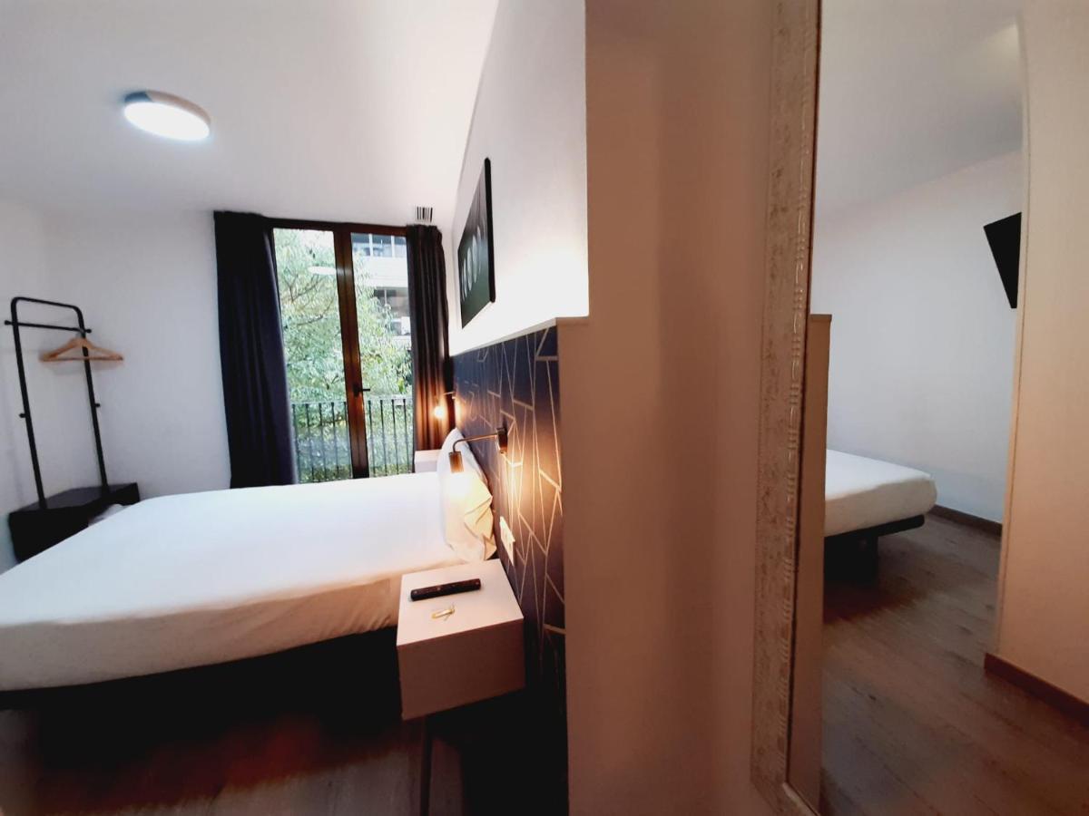 Hostal Laia By Gaiarooms Barcelona Eksteriør billede