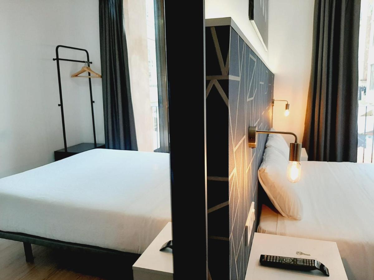 Hostal Laia By Gaiarooms Barcelona Eksteriør billede